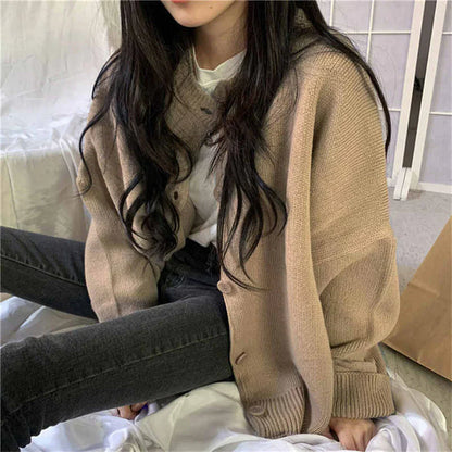 LM | Chic and versatile winter cardigan