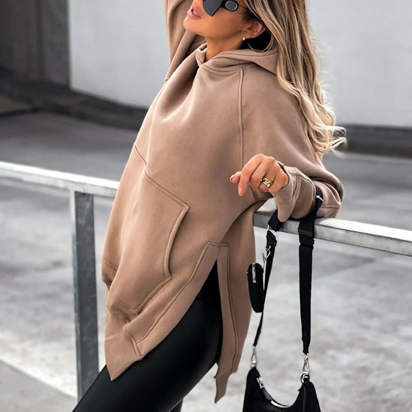LM | Stylish and elegant winter sweater
