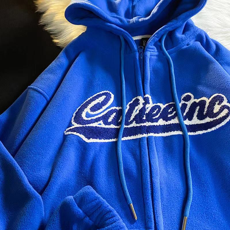 LM | Simple and stylish winter hoodie
