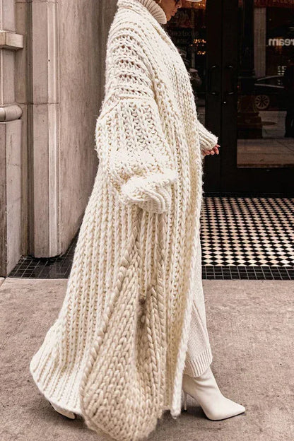 LM | Casual and effortless winter sweater