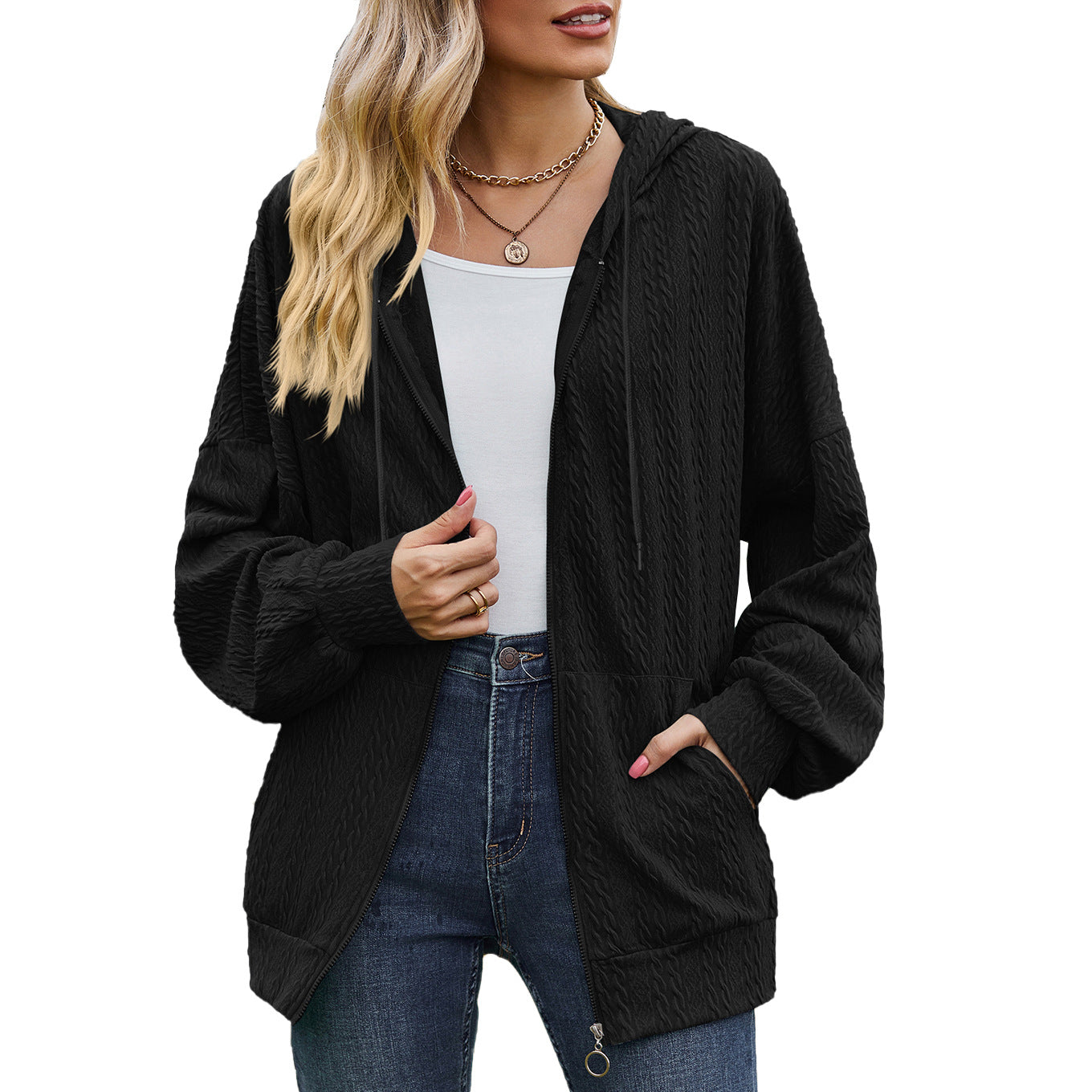 LM | Timeless and elegant winter sweater