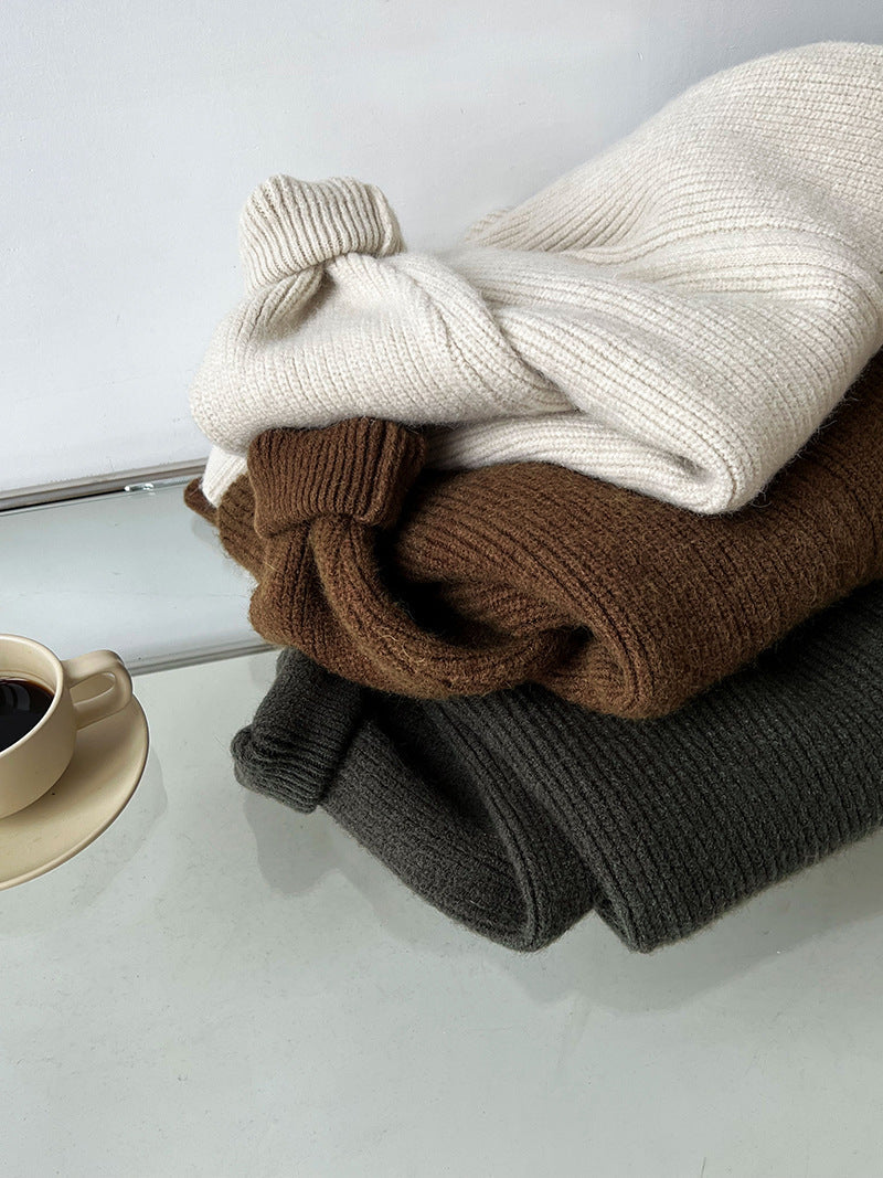 LM | Effortless and elegant winter sweaters