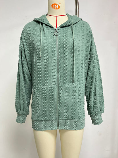 LM | Timeless and elegant winter sweater