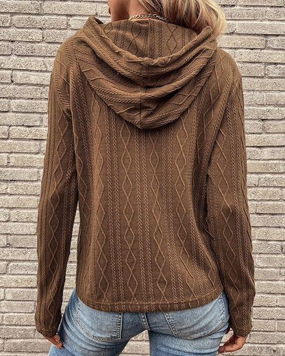 LM | Stylish and elegant sweater
