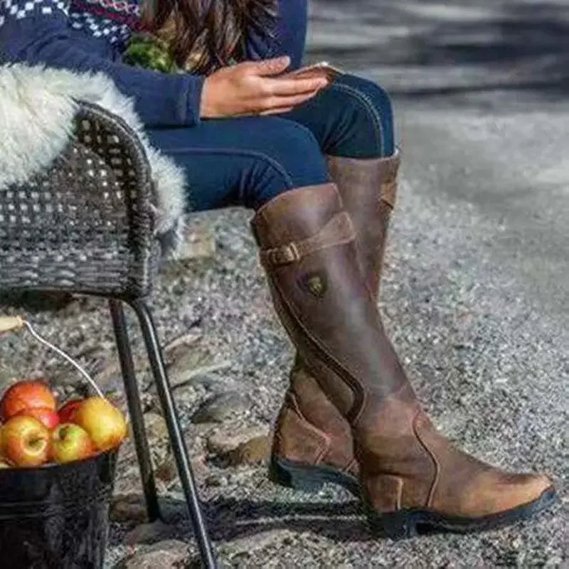 LM | Comfortable and durable orthopaedic boots