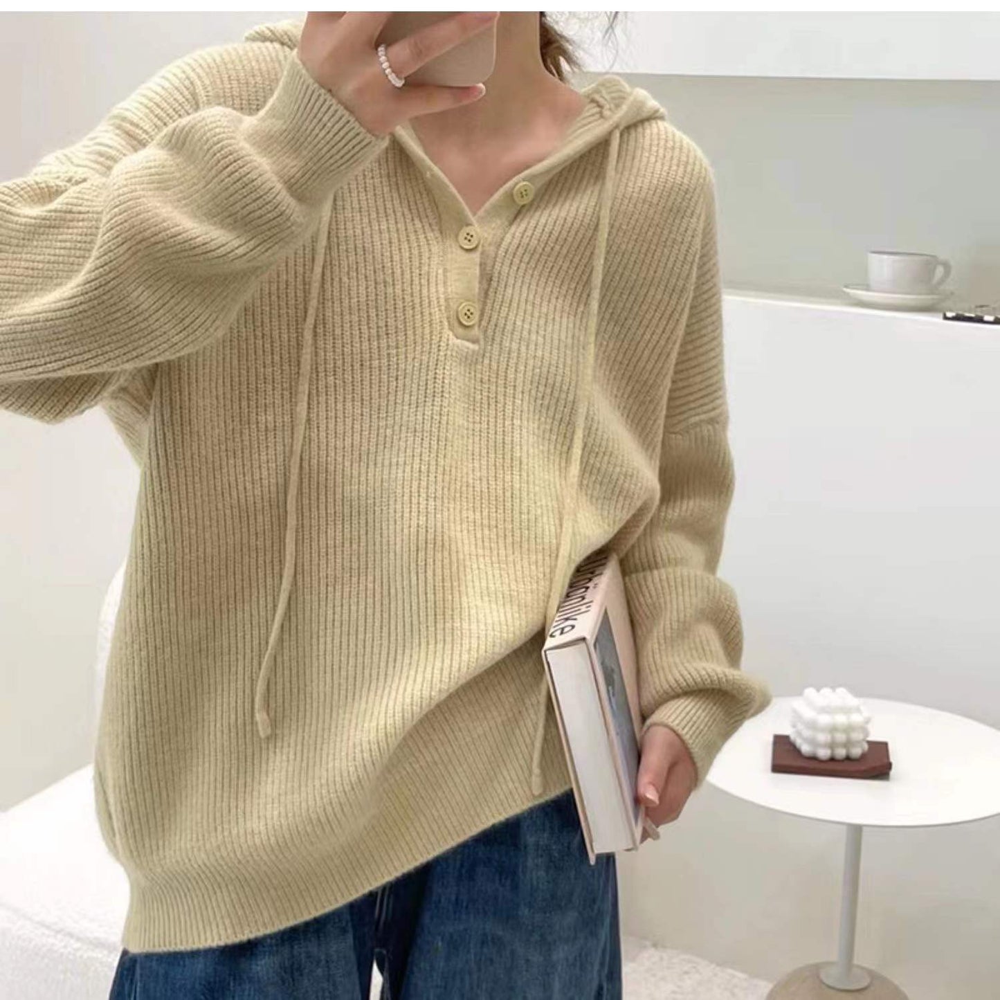 LM | Trendy and elegant winter sweater