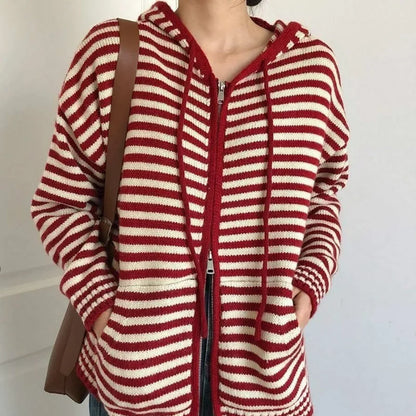 LM | Uncomplicated and trendy winter sweater
