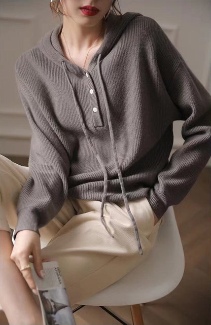 LM | Trendy and elegant winter sweater