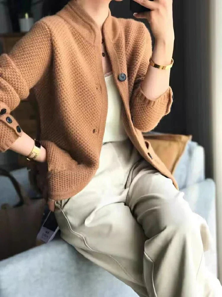 LM | Elegant and versatile winter sweater