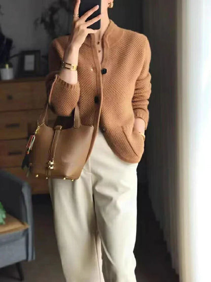 LM | Elegant and versatile winter sweater