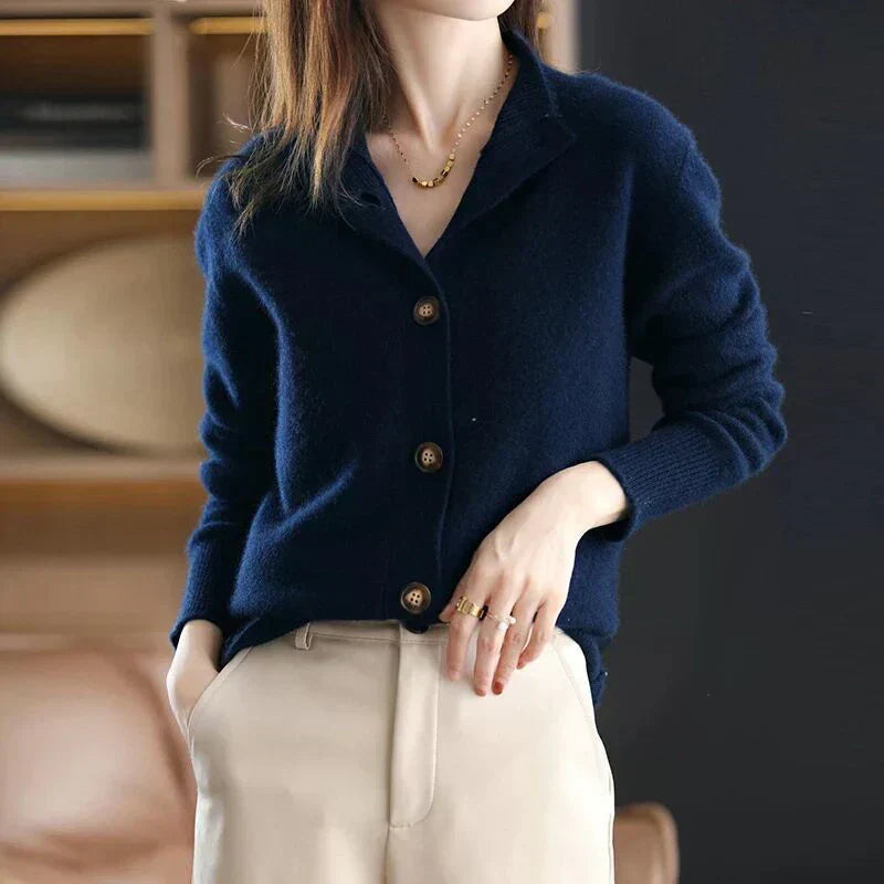 LM | Fashionable and effortless winter sweater