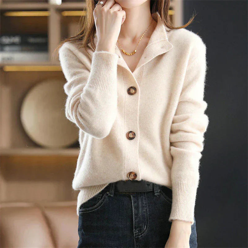 LM | Fashionable and effortless winter sweater
