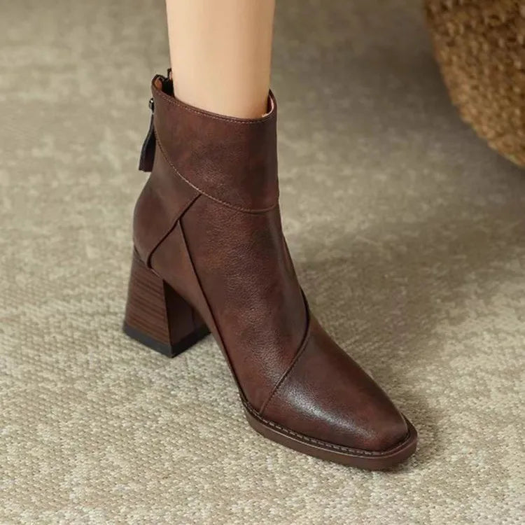 Tailored and Comfortable Orthopedic Boots