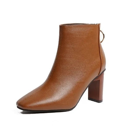 Versatile and Supportive Orthopedic Boots