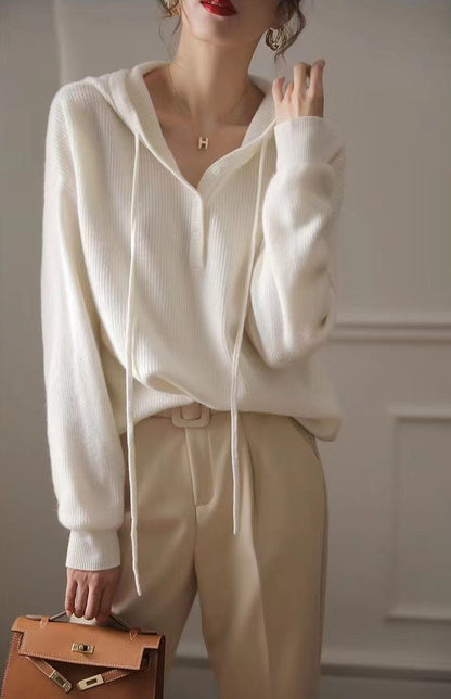 LM | Trendy and elegant winter sweater