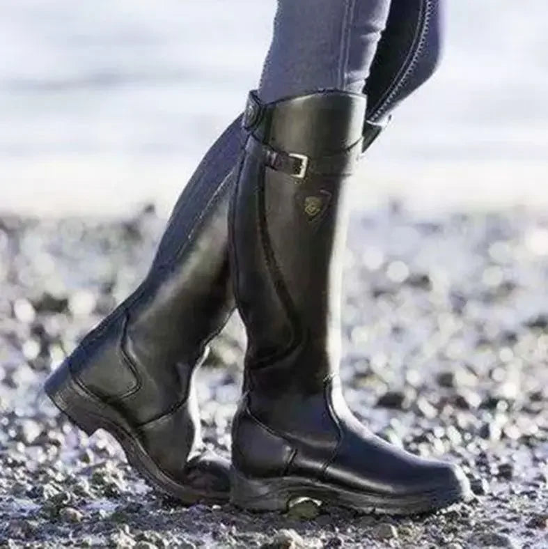 LM | Comfortable and durable orthopaedic boots