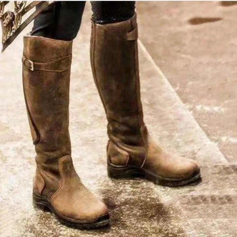LM | Comfortable and durable orthopaedic boots