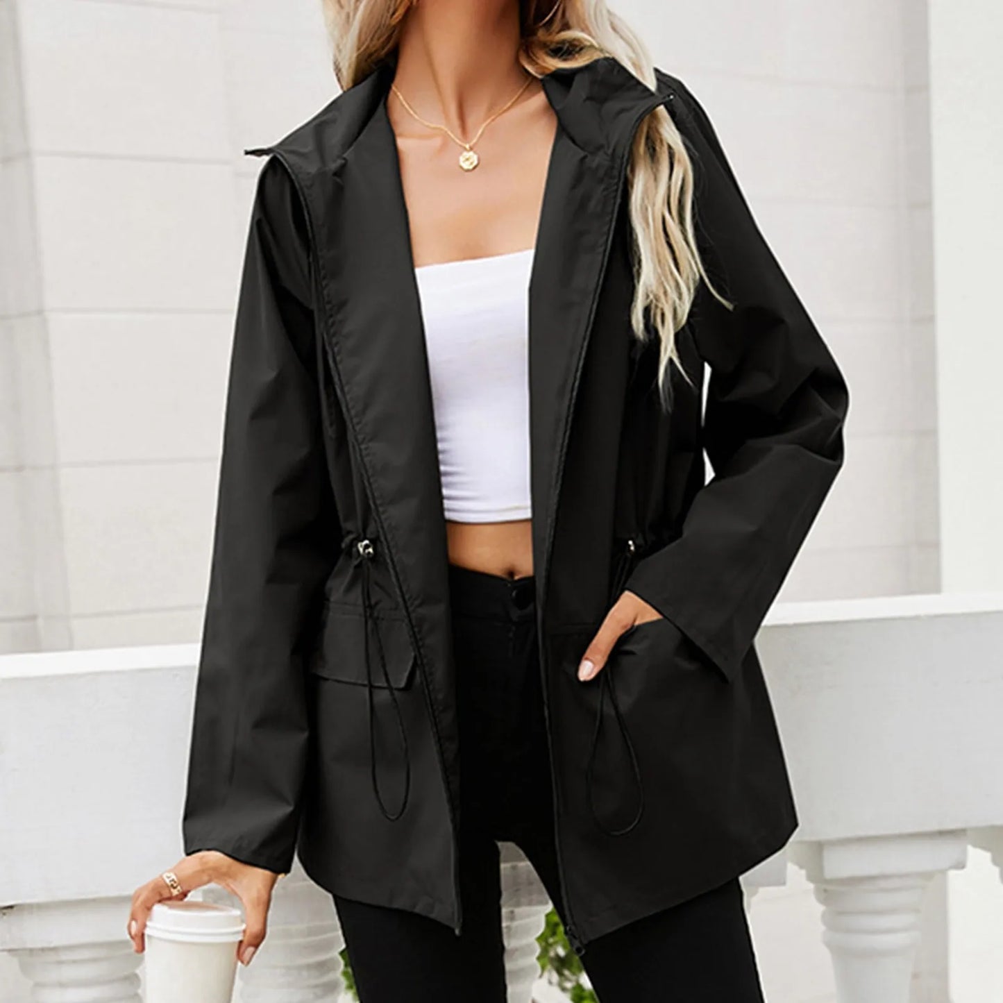 LM | Fashionable and minimalist winter jacket