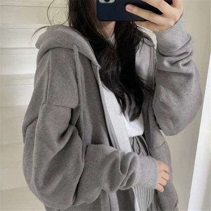 LM | Fashionable and minimalist winter jacket