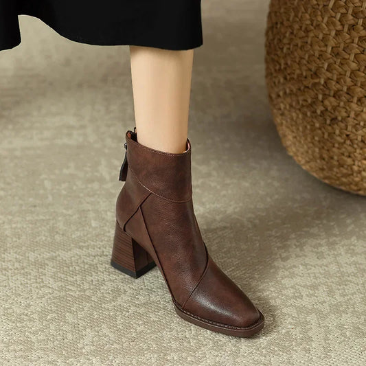 Tailored and Comfortable Orthopedic Boots
