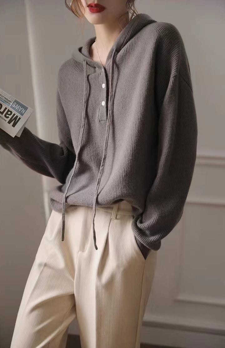 LM | Trendy and elegant winter sweater