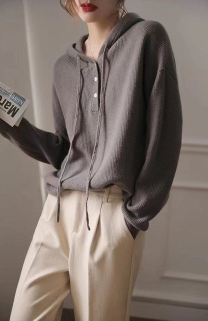 LM | Trendy and elegant winter sweater