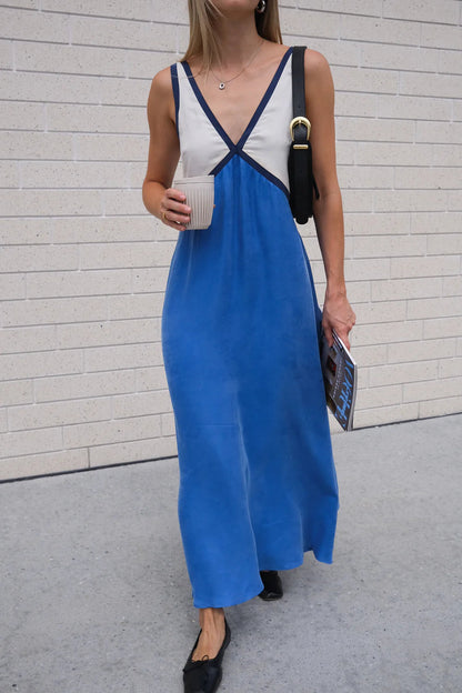 LM | Lightweight maxi dress with V-neckline
