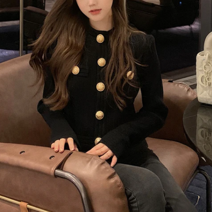 LM | Modern and comfortable winter sweater