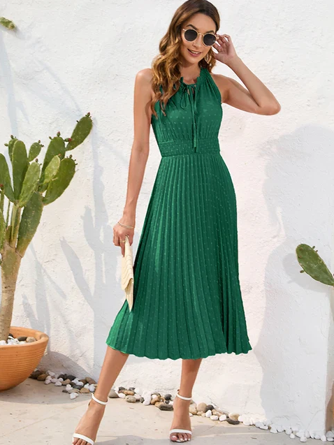 LM | Black pleated dress with halterneck
