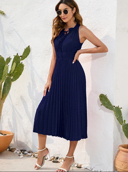 LM | Black pleated dress with halterneck