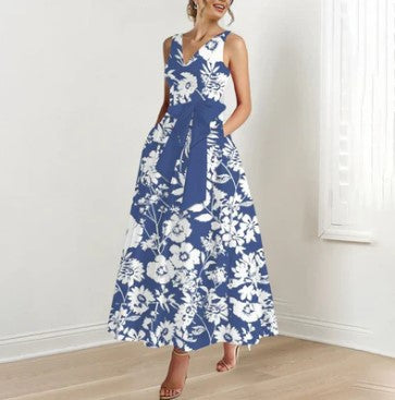 LM | Aria - elegant dress with blue flowers