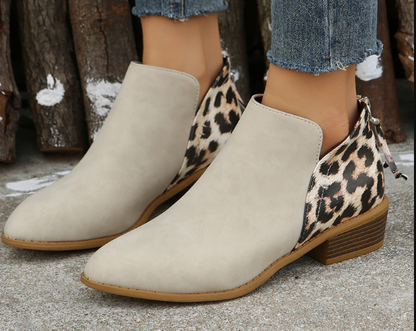 LM | Playful and lightweight boots
