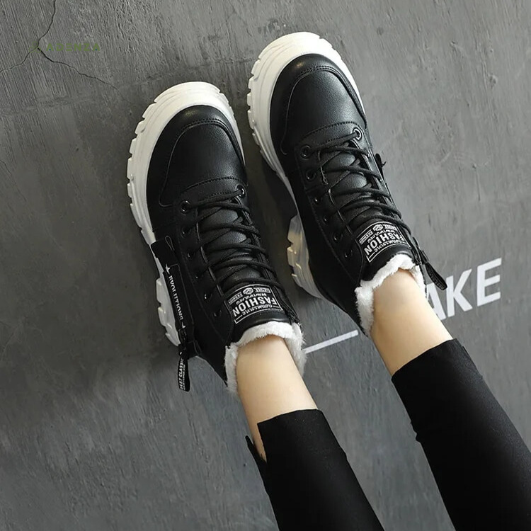LM | Versatile and comfortable general boots