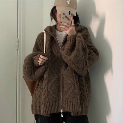 LM | Relaxed and timeless winter cardigan