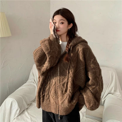 LM | Relaxed and timeless winter cardigan