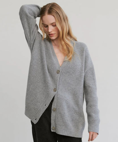 LM | Effortless and elegant winter cardigan