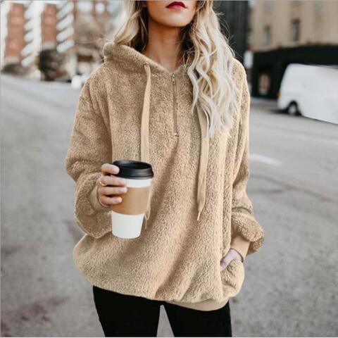 LM | Uncomplicated and trendy winter hoodie