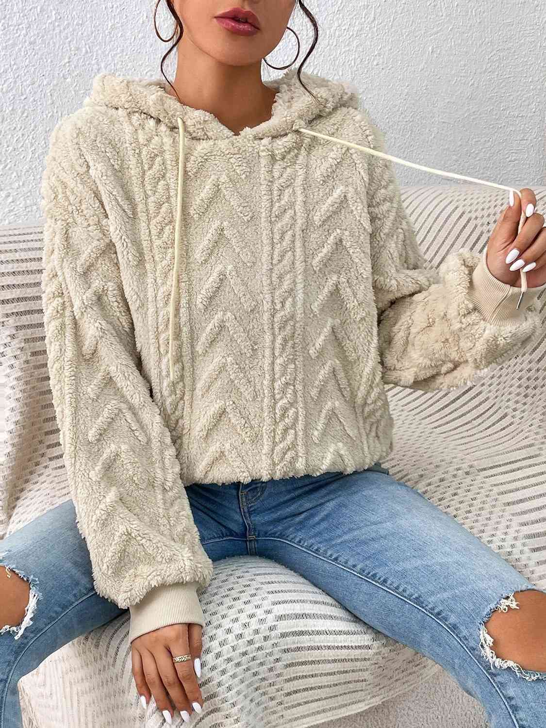 LM | Casual and comfortable hoodie