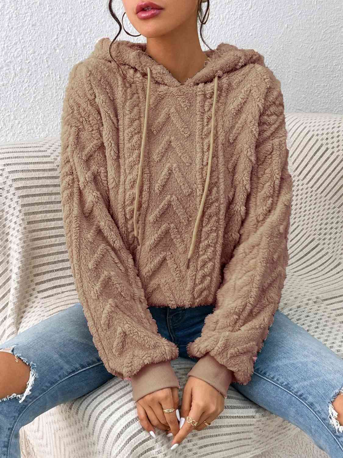 LM | Casual and comfortable hoodie