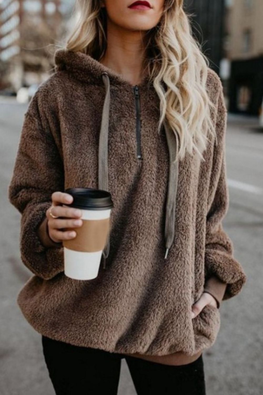 LM | Modern and versatile winter hoodie