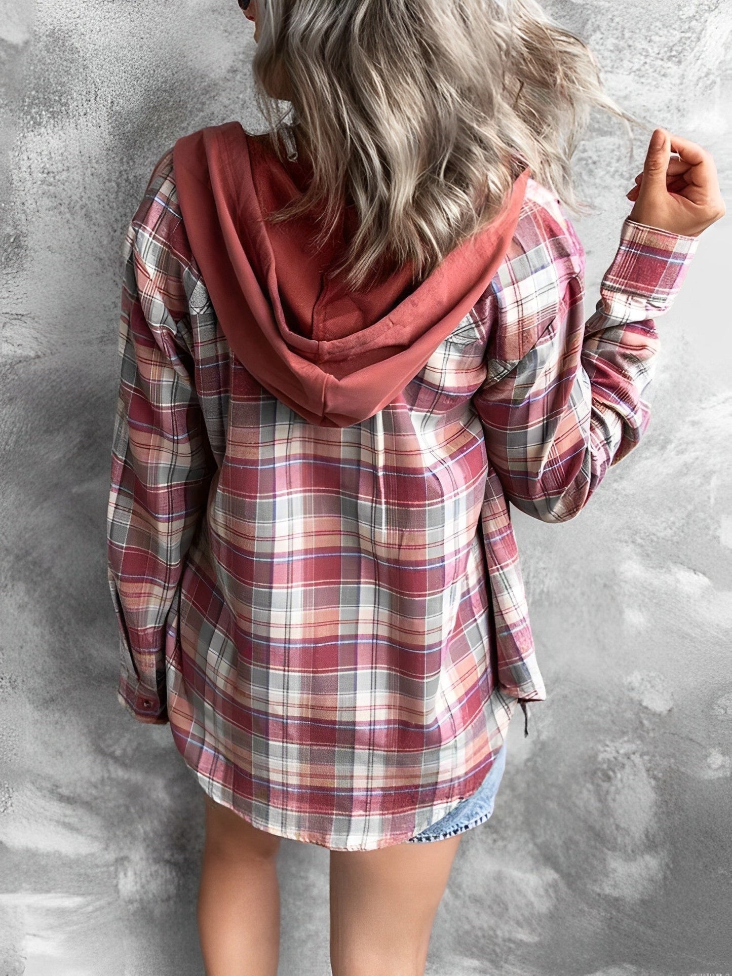 LM | Timeless and elegant cardigan
