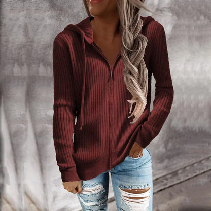 LM | Timeless and stylish winter sweater