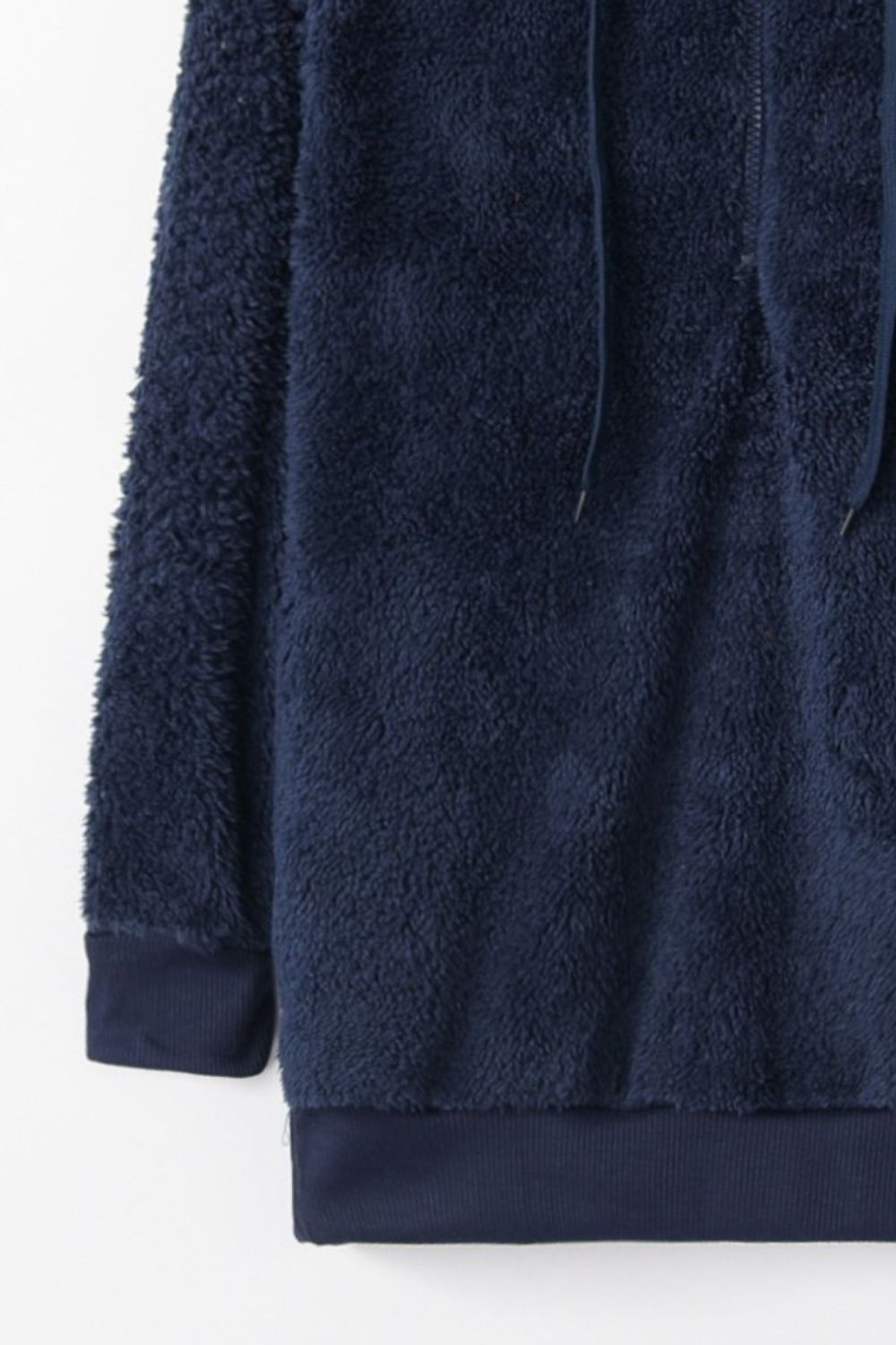 LM | Modern and versatile winter hoodie