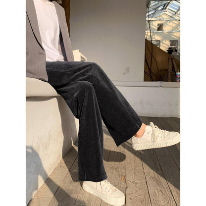 LM | Fashionable and minimalist jacket