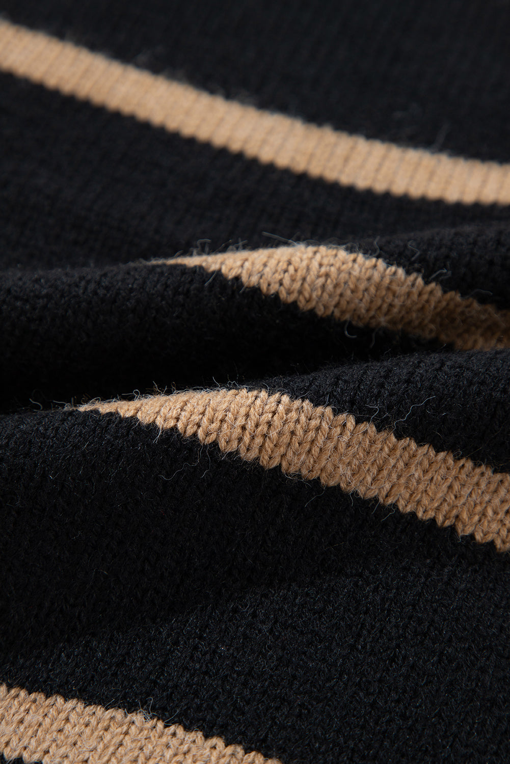 LM | Classic and stylish winter cardigan