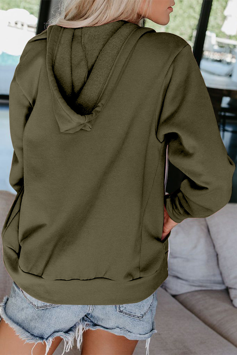 LM | Effortless and chic winter jacket