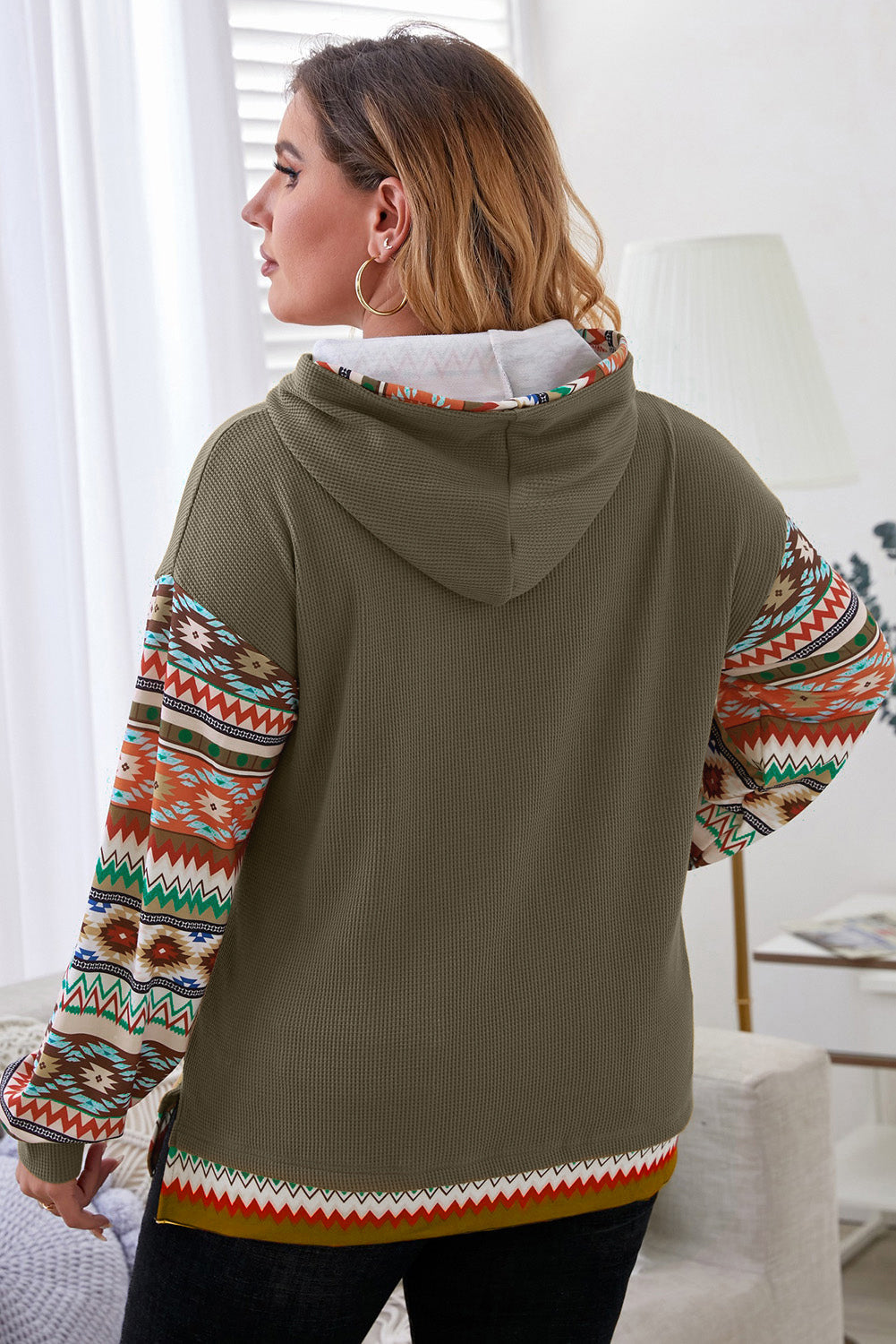 LM | Effortless and stylish winter hoodie