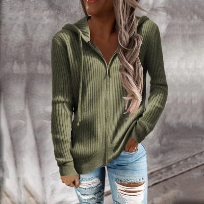 LM | Timeless and stylish winter sweater