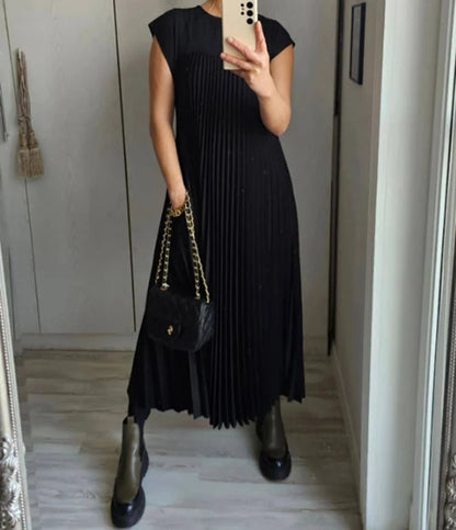 LM | Simple pleated dress
