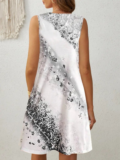 LM | Dress with round neckline and abstract print